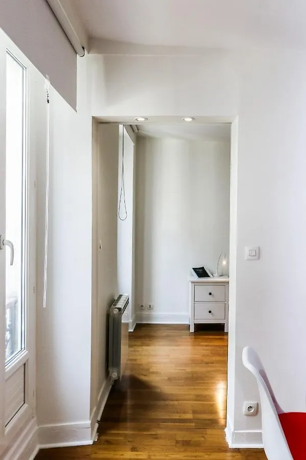 Appartement Cosy - Lancry - Canal-St-Martin Paris France