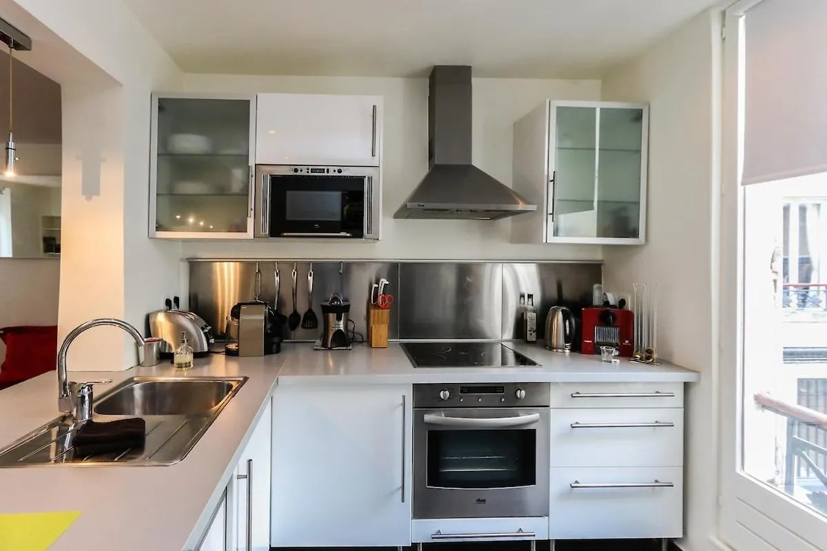 Appartement Cosy - Lancry - Canal-St-Martin Paris France