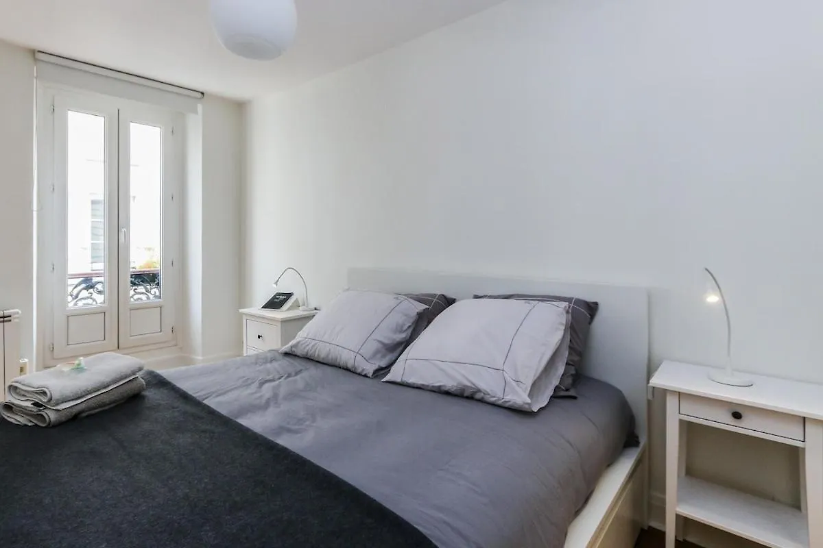 Appartement Cosy - Lancry - Canal-St-Martin Paris Apartment